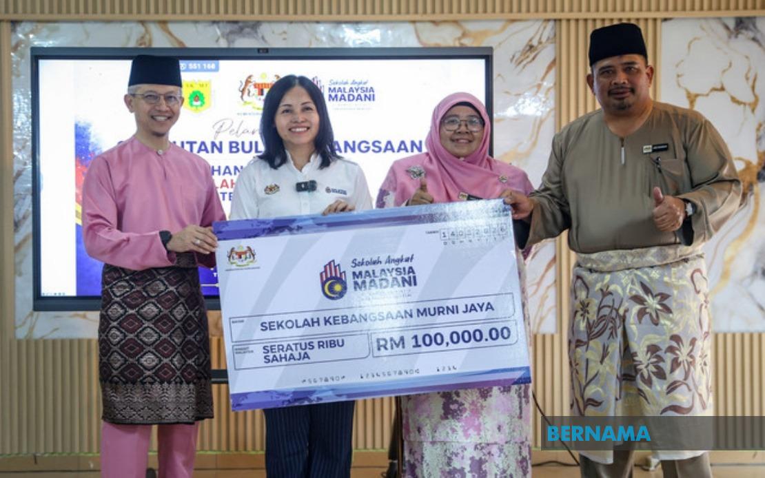 SK Murni Jaya Receives RM100,000 Under Ministry of Communications' MADANI Adopted School Programme