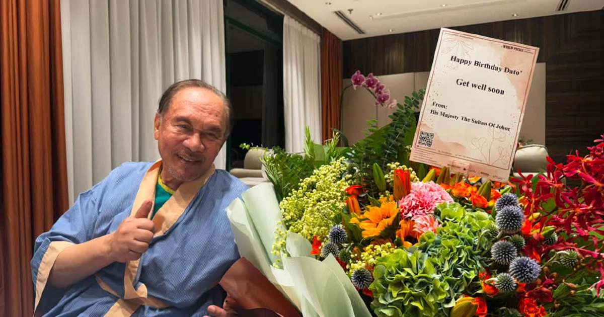 PM Anwar Expresses Gratitude to Royal Couple for Birthday Wishes and Well-Wishes