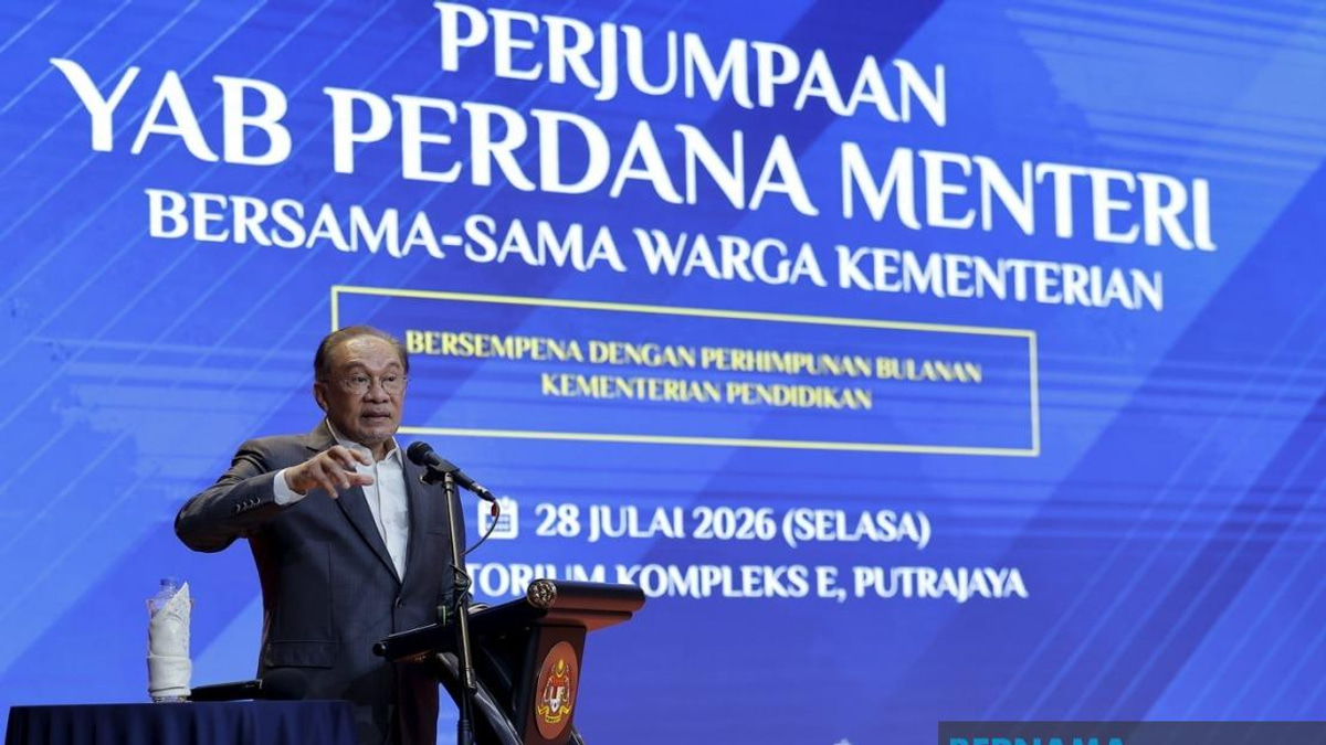 Sixth Form Management Stays With Education Ministry, PM Anwar Confirms
