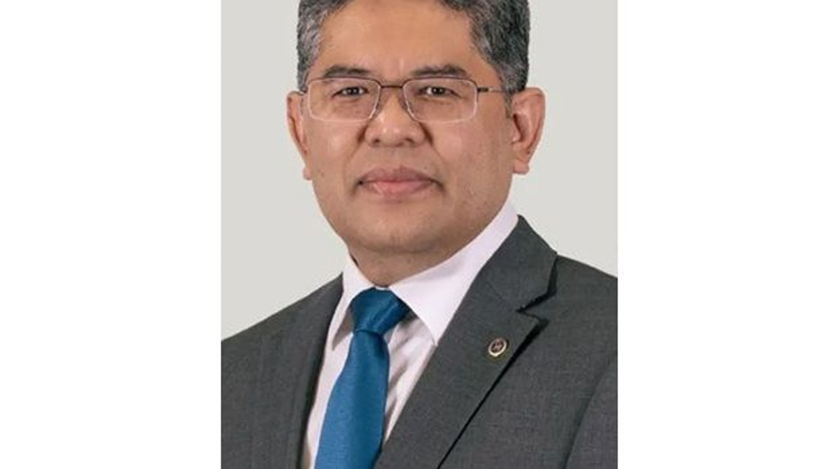 Malaysia's wage growth falls behind productivity; central bank calls for system overhaul