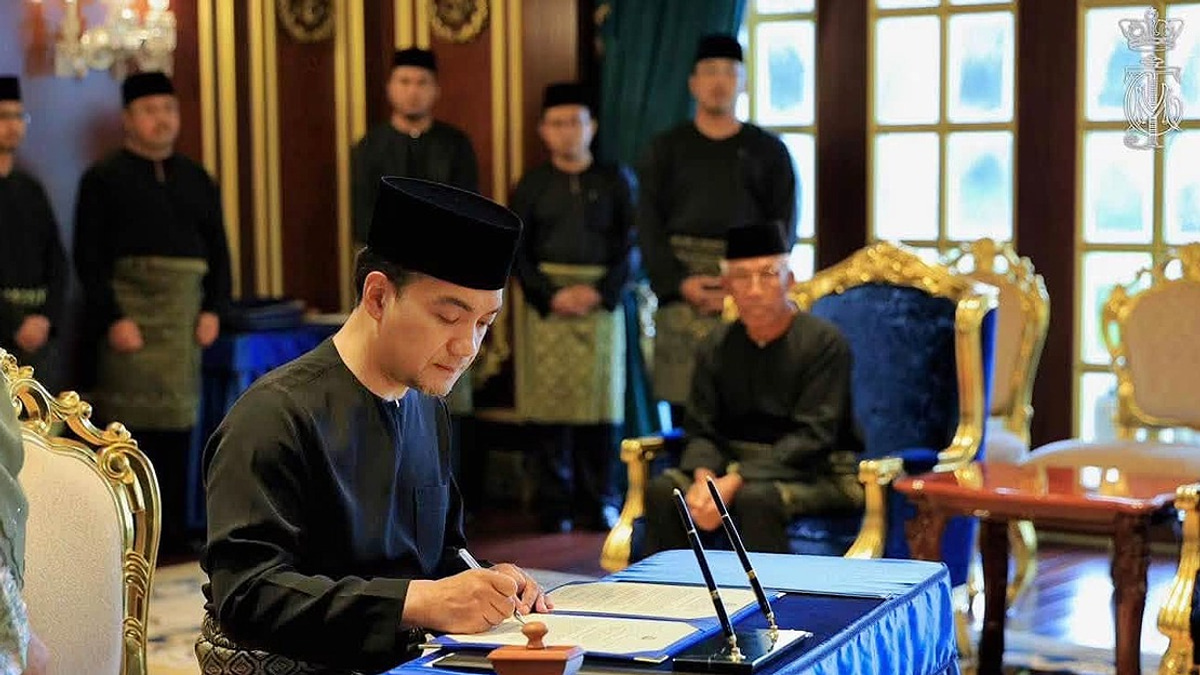 Onn Hafiz Solidifies Second Term as Johor Leader, Anchored by Political Dynasty