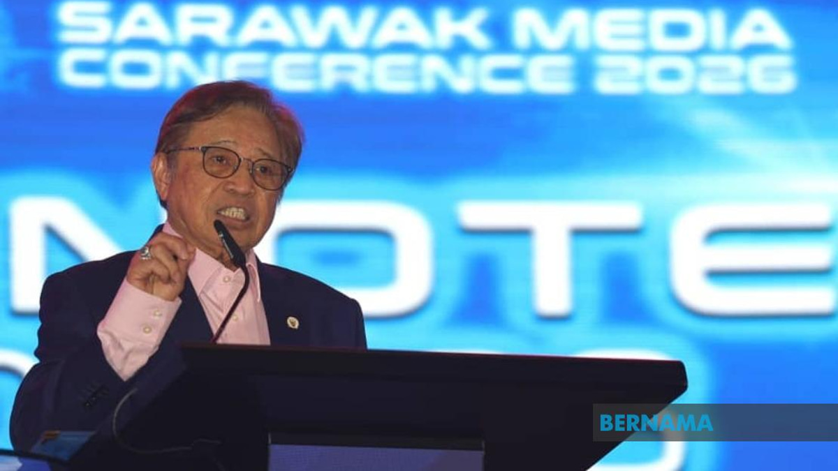 Media Must Navigate Digital Age by Balancing Press Freedom with Ethical Standards, Abang Johari Urges