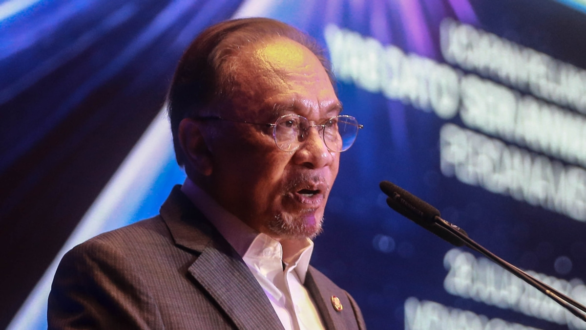 Anwar Calls for Strong Turnout in Negeri Sembilan Election, Pitches Pakatan as Guarantor of Stability