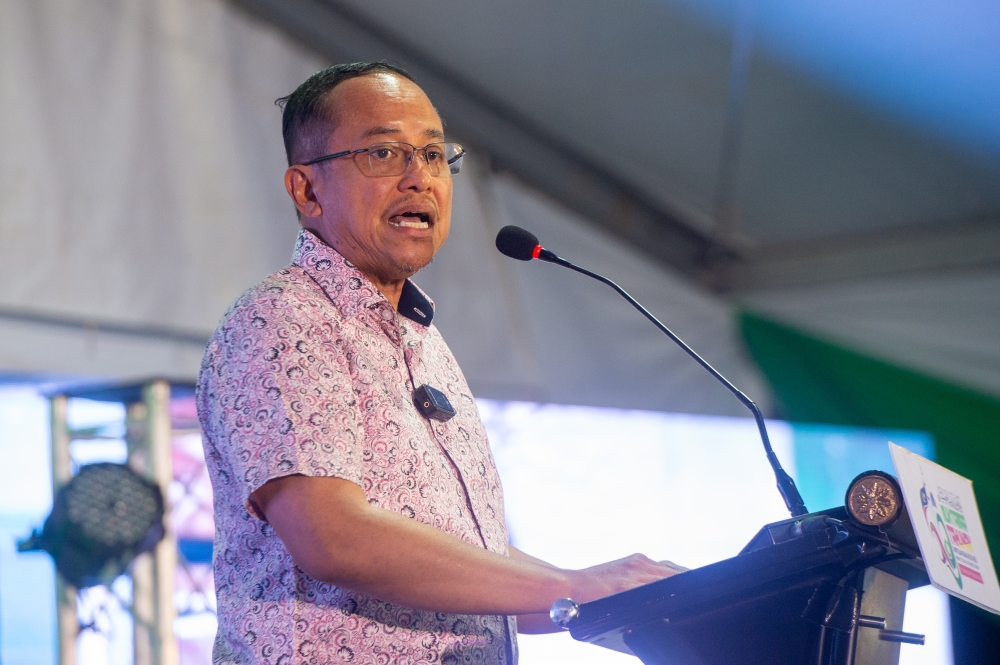 Samsuri Disputes Muhyiddin Over Coalition Talks, Claims He Endorsed PAS-BN Discussions