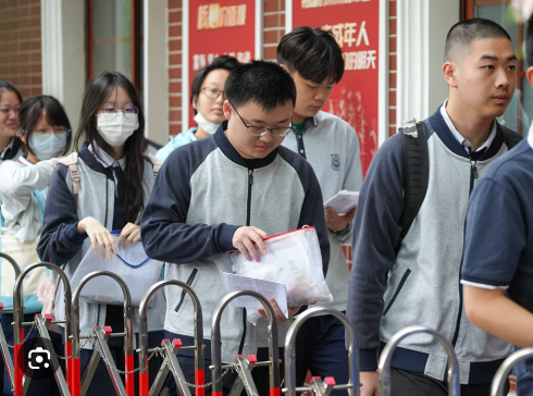 Chinese Universities Crack Down on Smart Wearables in Exam Halls Amid High-Tech Cheating Surge