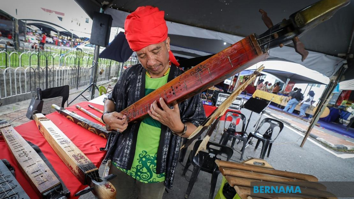 Sarawak Musician Rining Peter Paris Revives Lun Bawang Heritage with 'Sigar Suba'