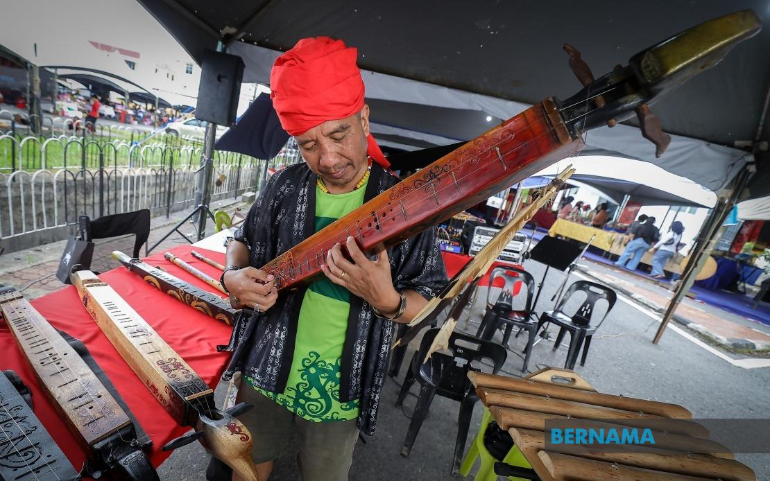 Sarawak Musician Rining Peter Paris Revives Lun Bawang Heritage with 'Sigar Suba'