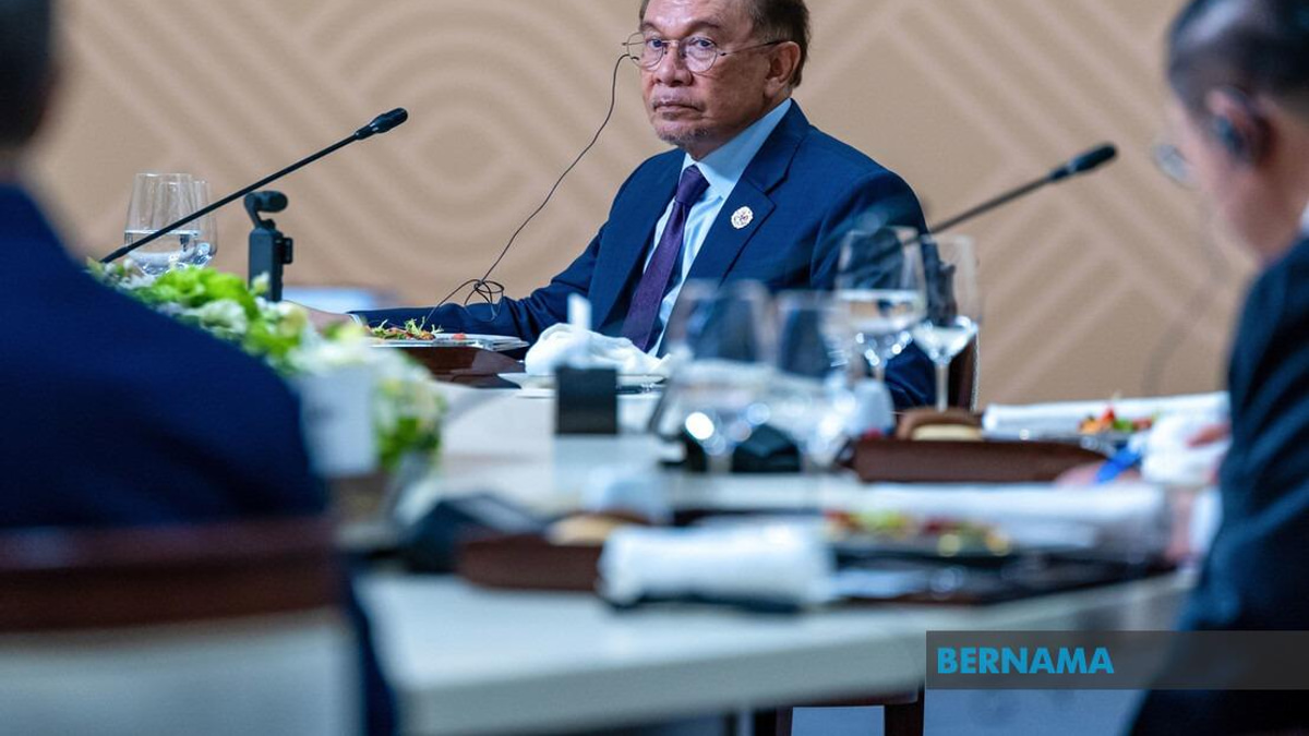 ASEAN and SCO Must Combine Efforts on Crime and Energy, Says PM Anwar