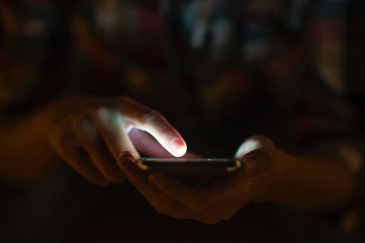 Malaysia's Social Media Ban for Under-16s: Mental Health Experts Debate Merits and Risks