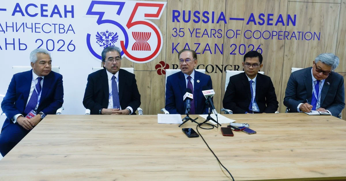 Malaysia to Fast-Track Visa-Free Travel for Russian Tourists, Says PM Anwar
