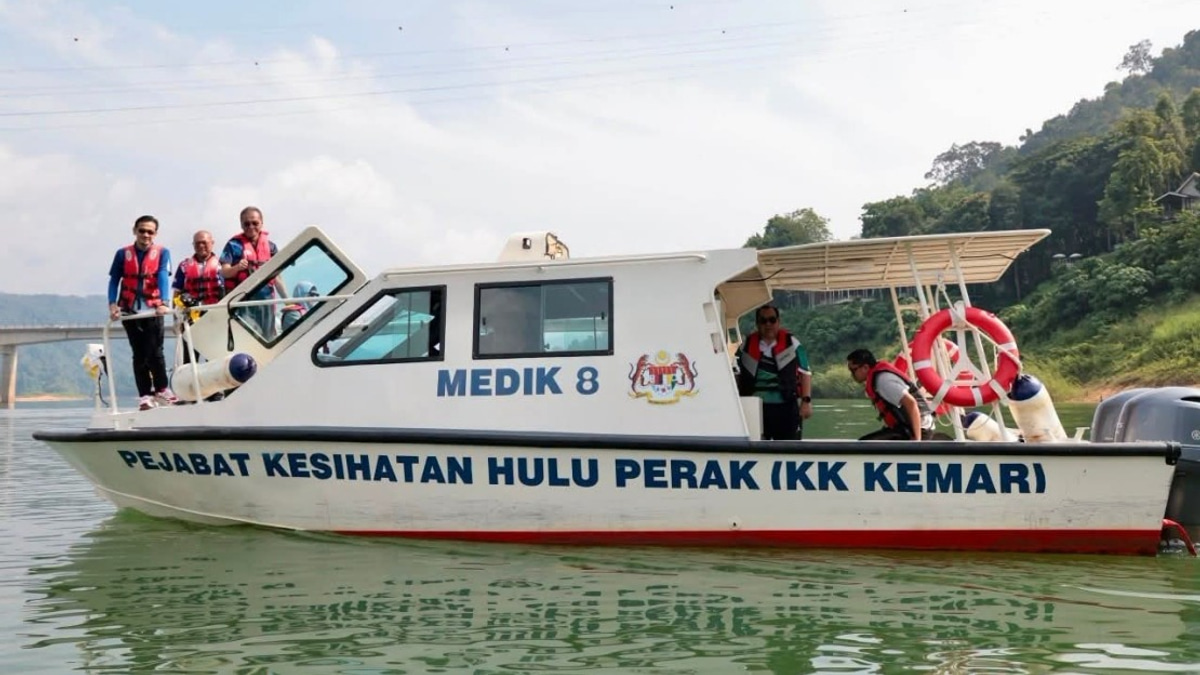 Malaysia's Health Ministry Expands Boat Services to Reach Remote Orang Asli Communities in Perak