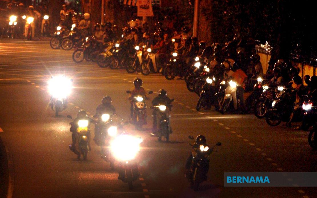 Parliament Weighs Tougher Penalties for Illegal Street Racing, Including Licence Revocation