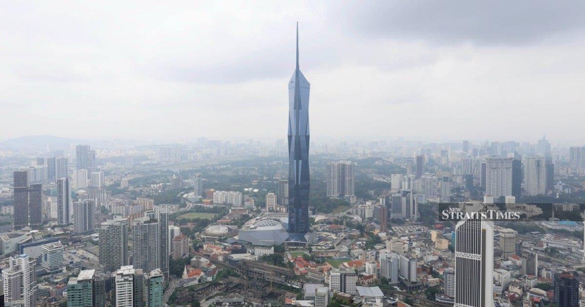 Anwar calls for prayers as haze threatens National Day celebrations