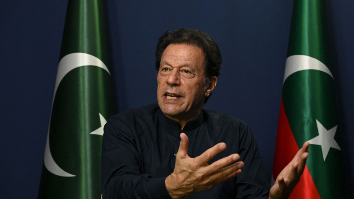 Pakistan's Top Court Orders Imran Khan Transferred to Hospital from Detention
