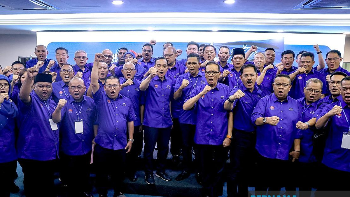 Johor BN Fields Mix of Veterans and Fresh Faces for State Election