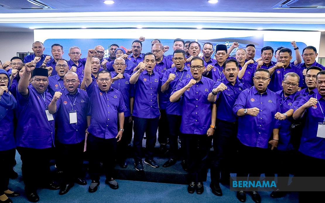 Johor BN Fields Mix of Veterans and Fresh Faces for State Election