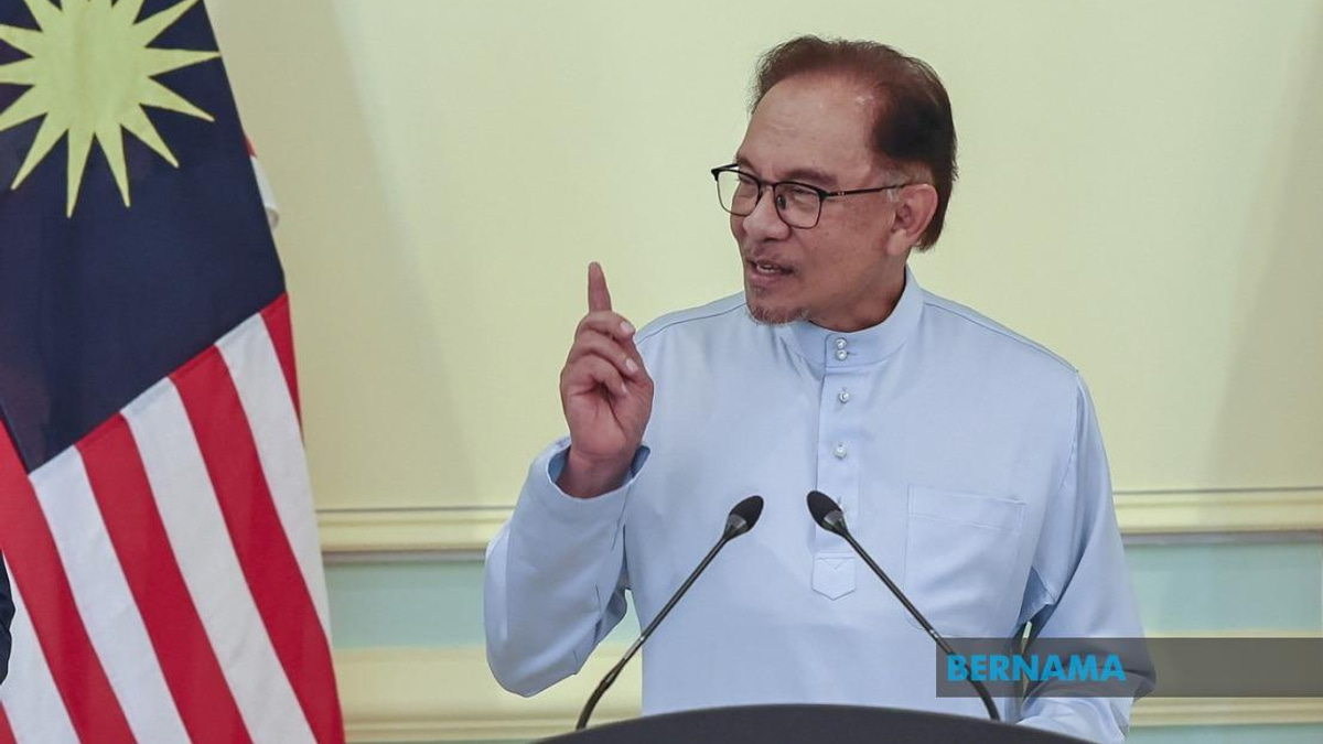 Anwar's Gaza Approach Merges Law, Diplomacy and Humanitarian Action, Says Analyst