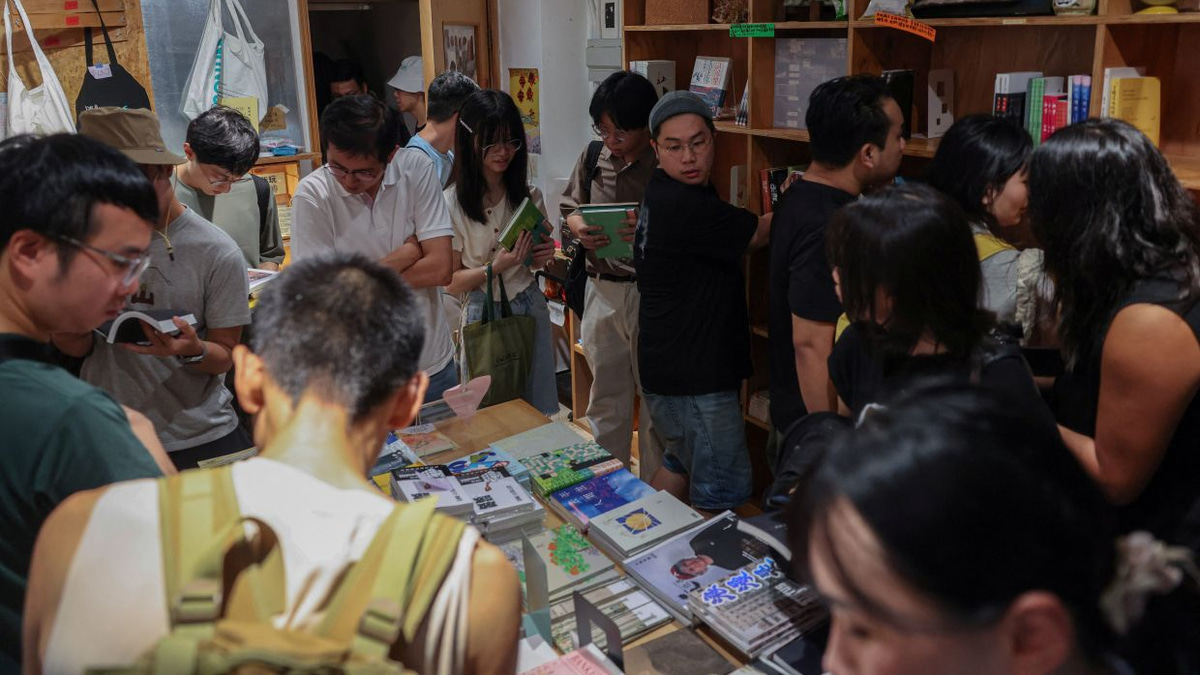 Hong Kong's Independent Bookstores Face Existential Threat Amid Security Crackdown