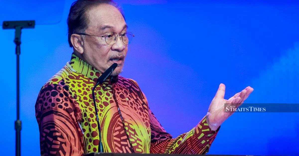 Anwar Highlights Double Standards in Global Legal Framework Following Norway Missile Controversy