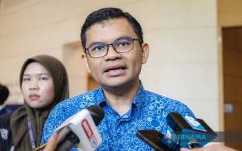 Malaysia's Economy Poised for Sustained Growth Through 2026, Says Economy Minister