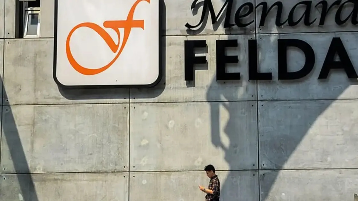 Anwar Attributes FELDA's RM10 Billion Losses to Management Failures and Political Interference