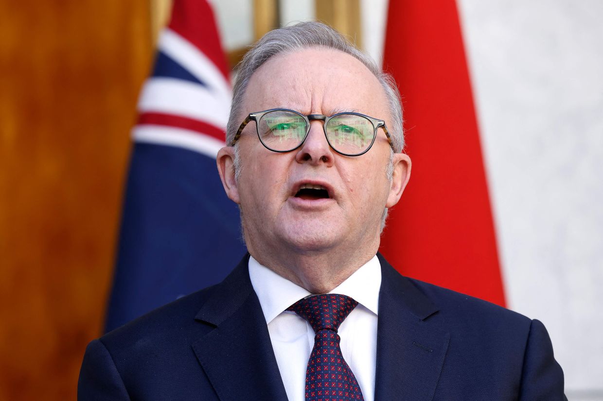 Australian PM Refuses Apology Over Japan Leader 'Melon' Remarks