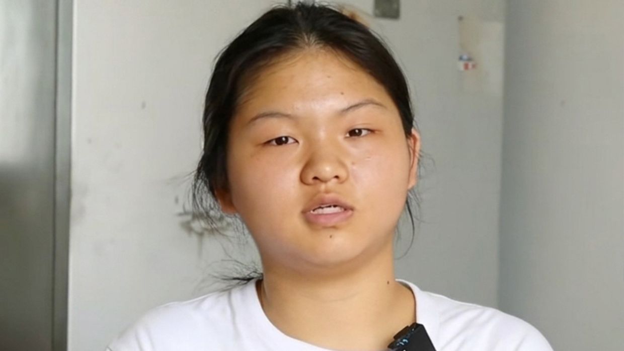 From Tragedy to Triumph: Chinese Student's Resilience Inspires Millions as She Refuses Aid
