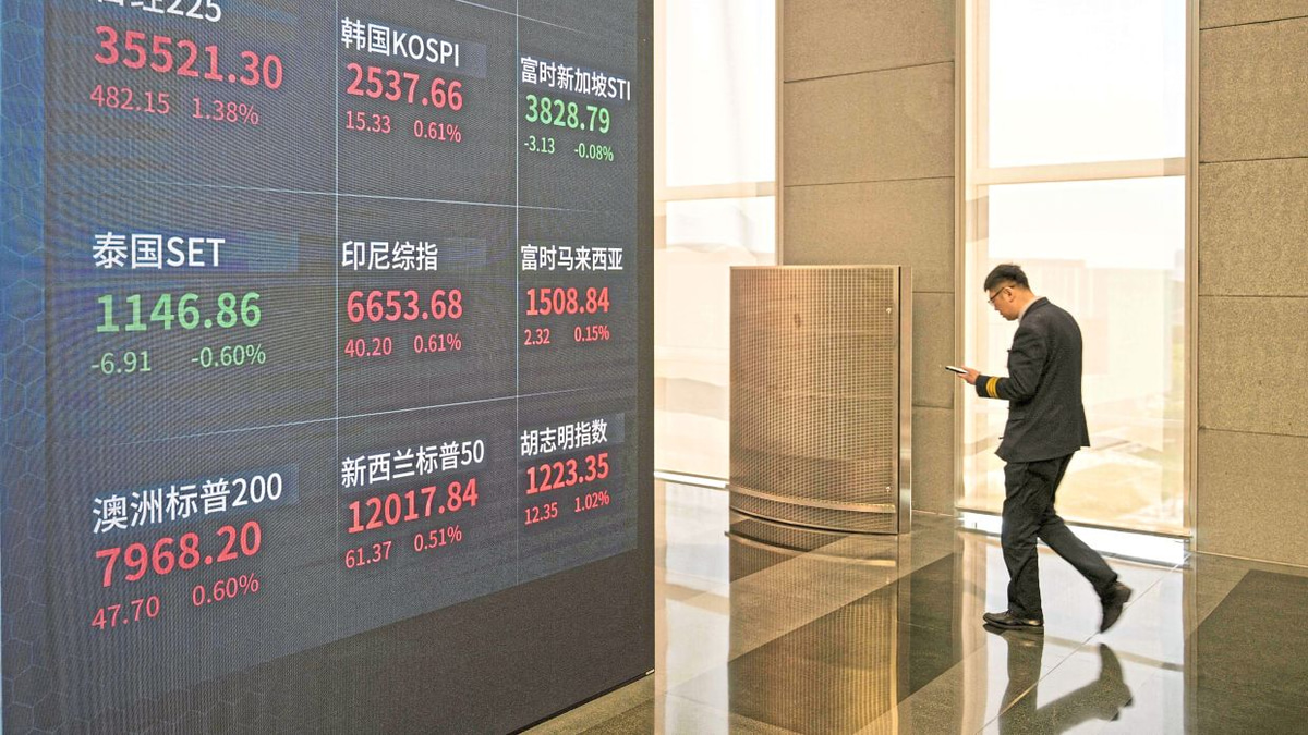 Beijing's Presale Curbs Spark Property Stock Rout as Developers Face Funding Squeeze