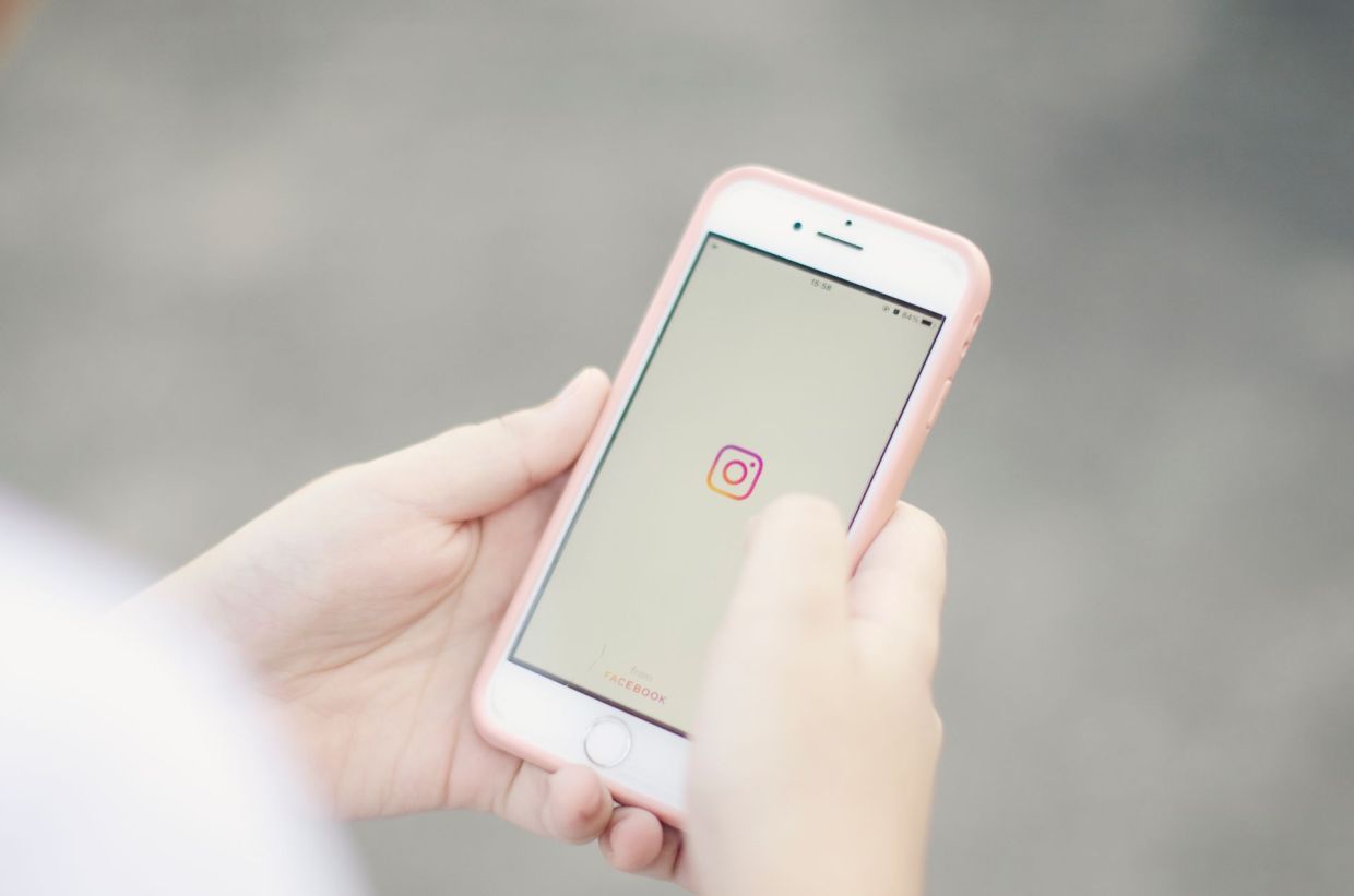 A Global Wave of Social Media Bans for Children Takes Shape