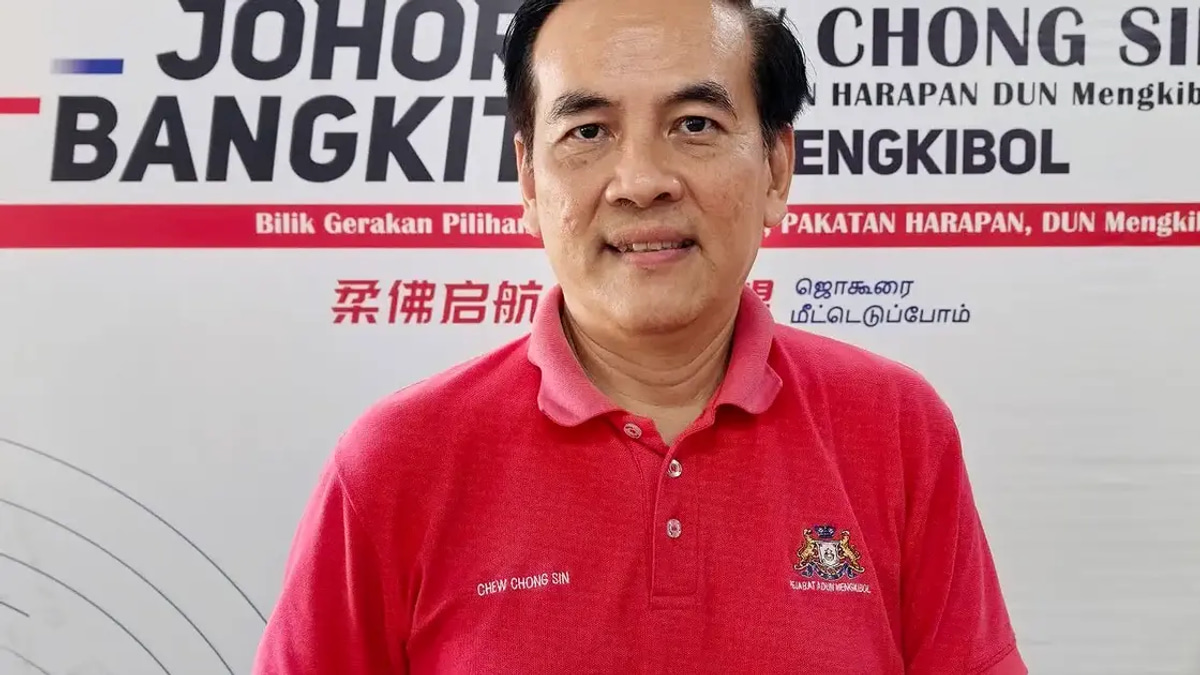 Former DAP Politician Alleges Secret Pact Between BN and PN to Control Johor Government