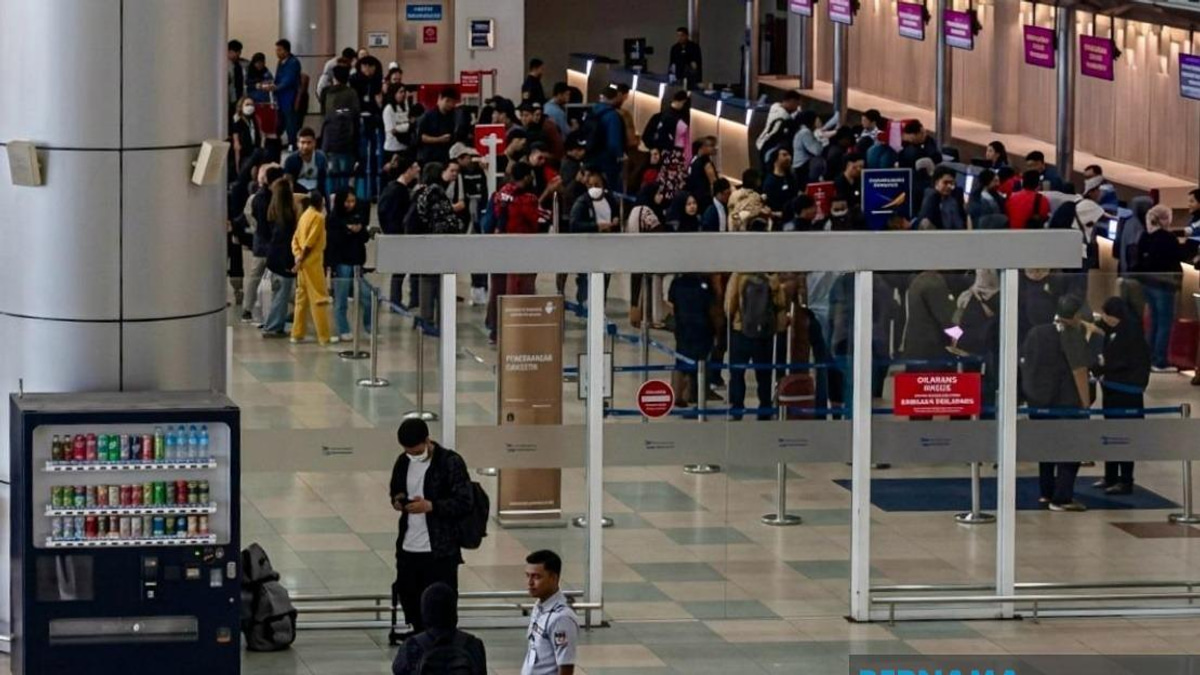Bomb Discovery Forces Labuan Airport Runway Closure, Disrupts Multiple Flights