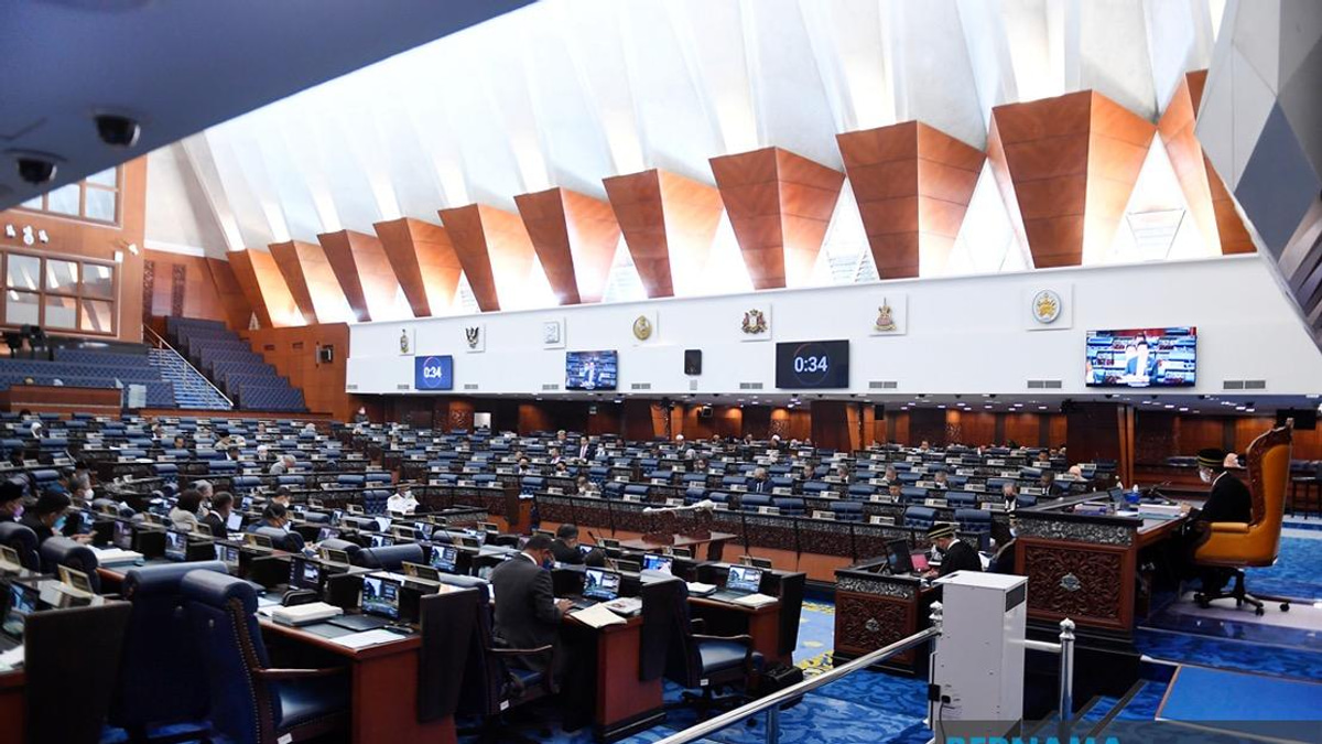 Parliament to Debate Federal Funding Fairness and Project Announcement Rules Ahead of State Elections