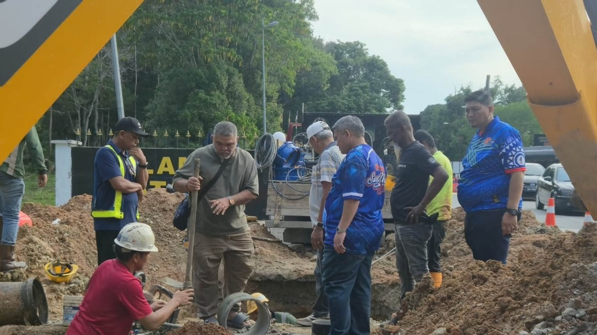 Melaka Plans Temporary Water Tank at Kem Terendak as Supply Crisis Persists
