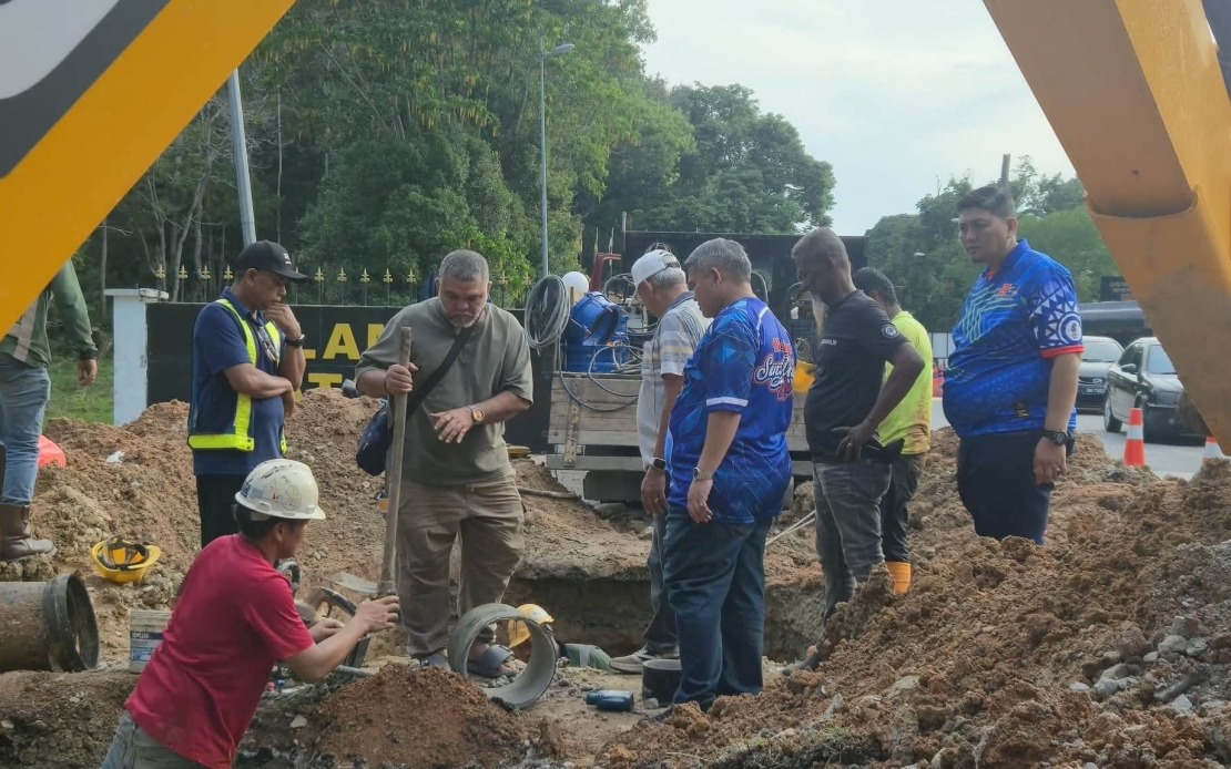 Melaka Plans Temporary Water Tank at Kem Terendak as Supply Crisis Persists