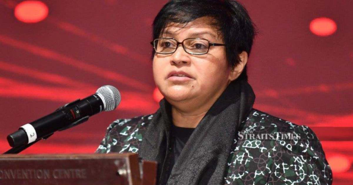 Coalition talks for Johor should wait until after polls close, says Azalina