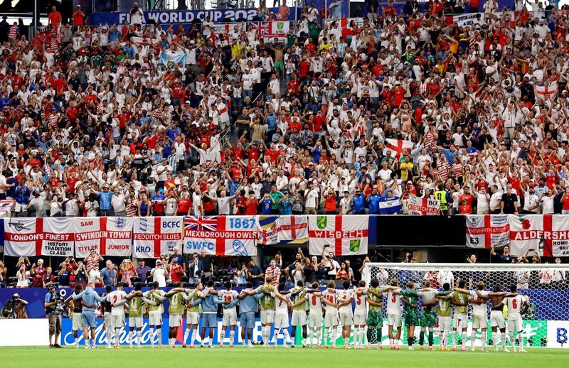 England Survives DR Congo Thriller to Face Mexico in World Cup Round of 16