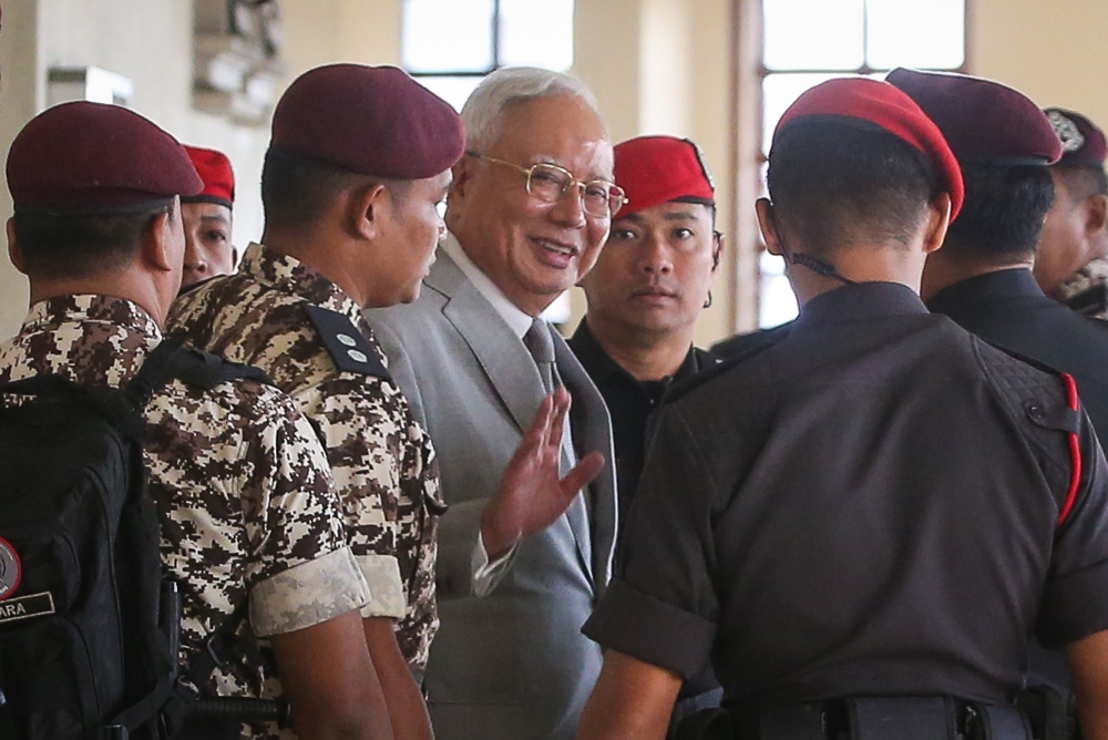 Former PM Najib to Undergo Heart Procedure at Serdang Hospital