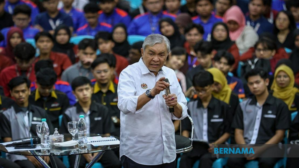 Ahmad Zahid Pushes TVET Path for Malaysia's 1.2 Million Gig Workers