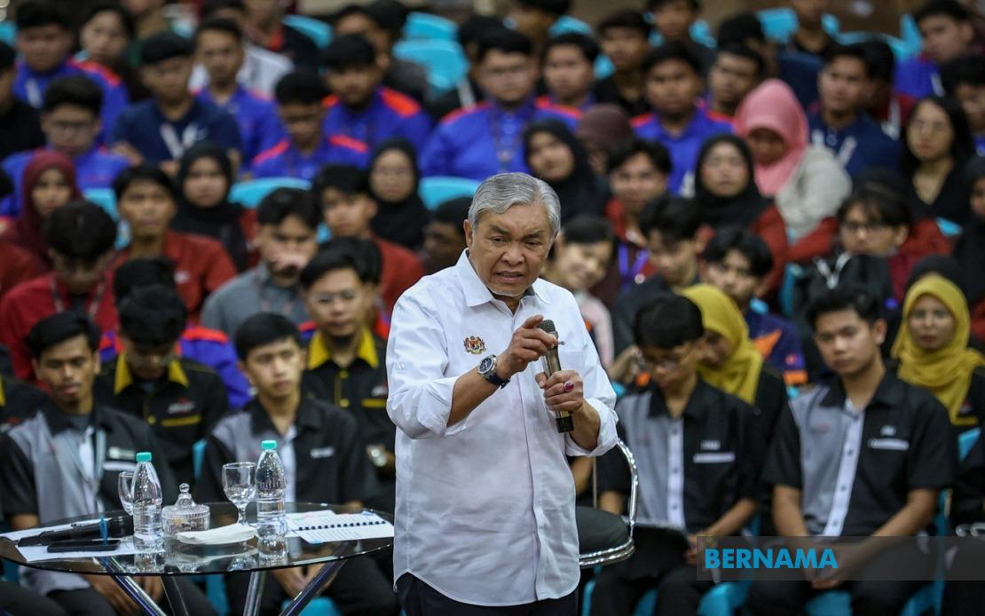 Ahmad Zahid Pushes TVET Path for Malaysia's 1.2 Million Gig Workers