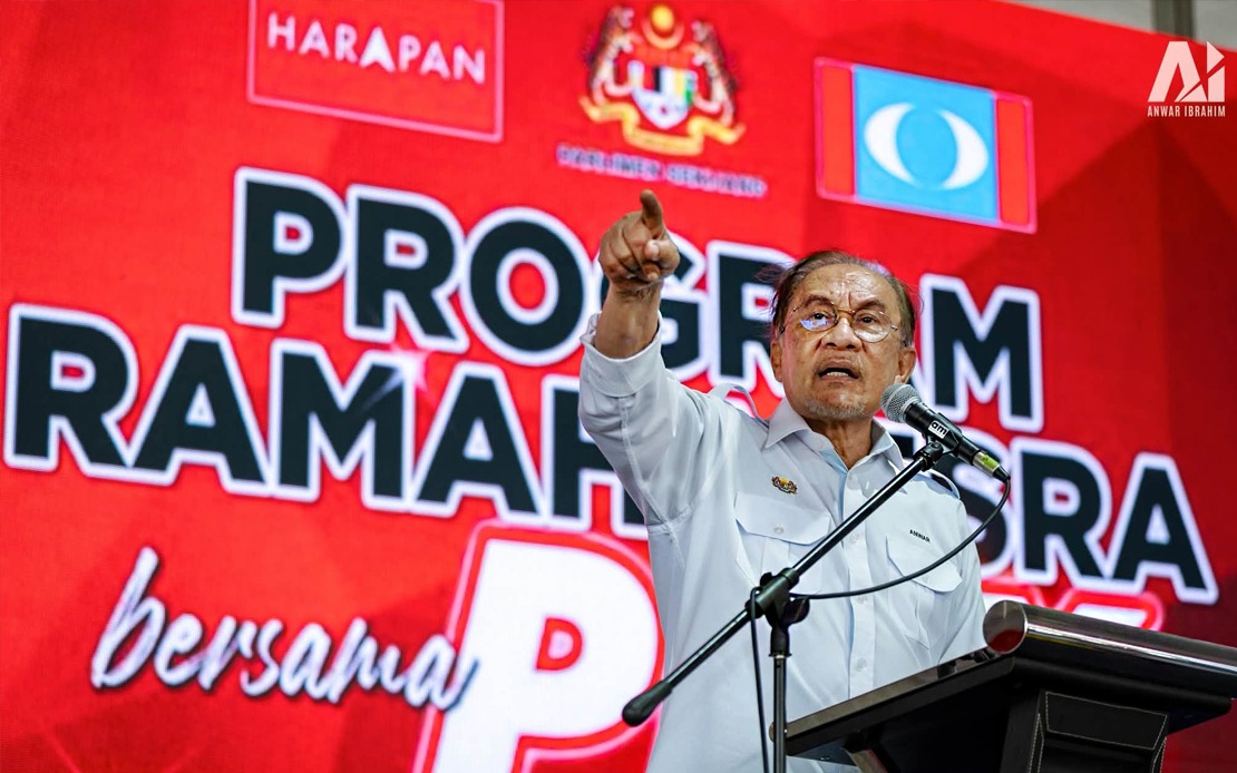 Anwar to Push China on Malaysian Durian Access as Farmers Face Price Crisis