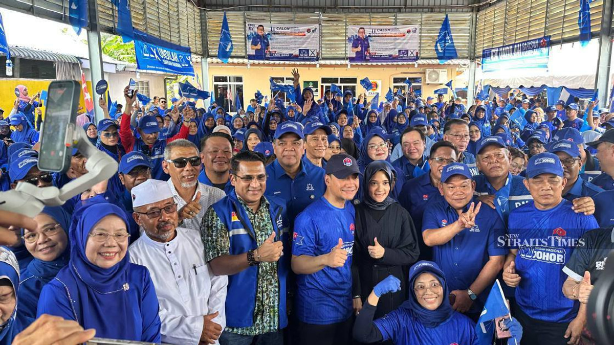 PAS Division Chiefs Attend BN Event in Batu Pahat, Signalling Strengthened Coalition Ties