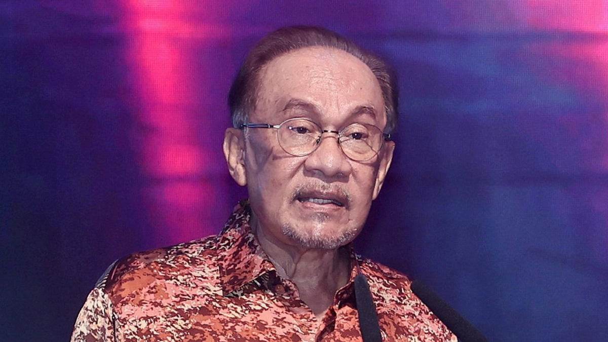 Anwar condemns Israeli E1 settlement tender, warns of Palestinian statehood threat