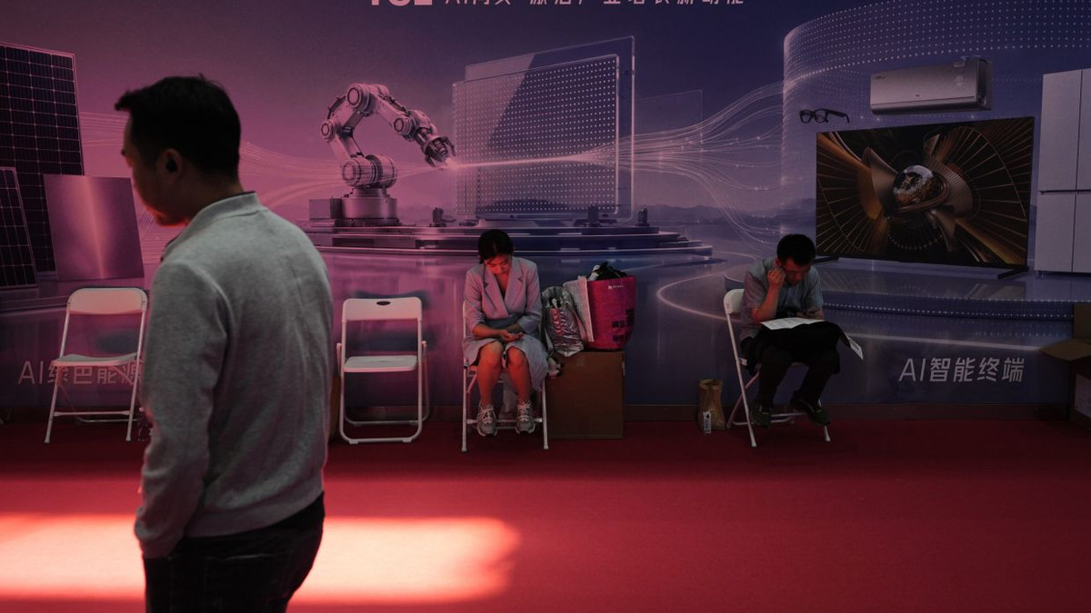 China's AI Rush: Workers Navigate Job Displacement as Government Pushes Rapid Automation