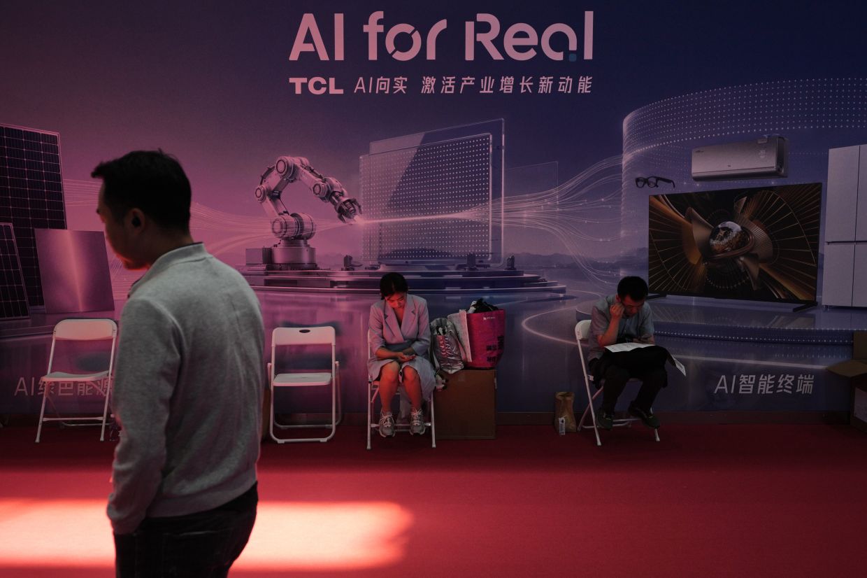 China's AI Rush: Workers Navigate Job Displacement as Government Pushes Rapid Automation