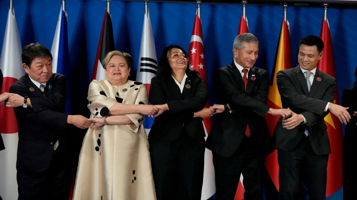 Japan, South Korea, Australia and New Zealand Push Regional Cooperation Amid Global Uncertainty