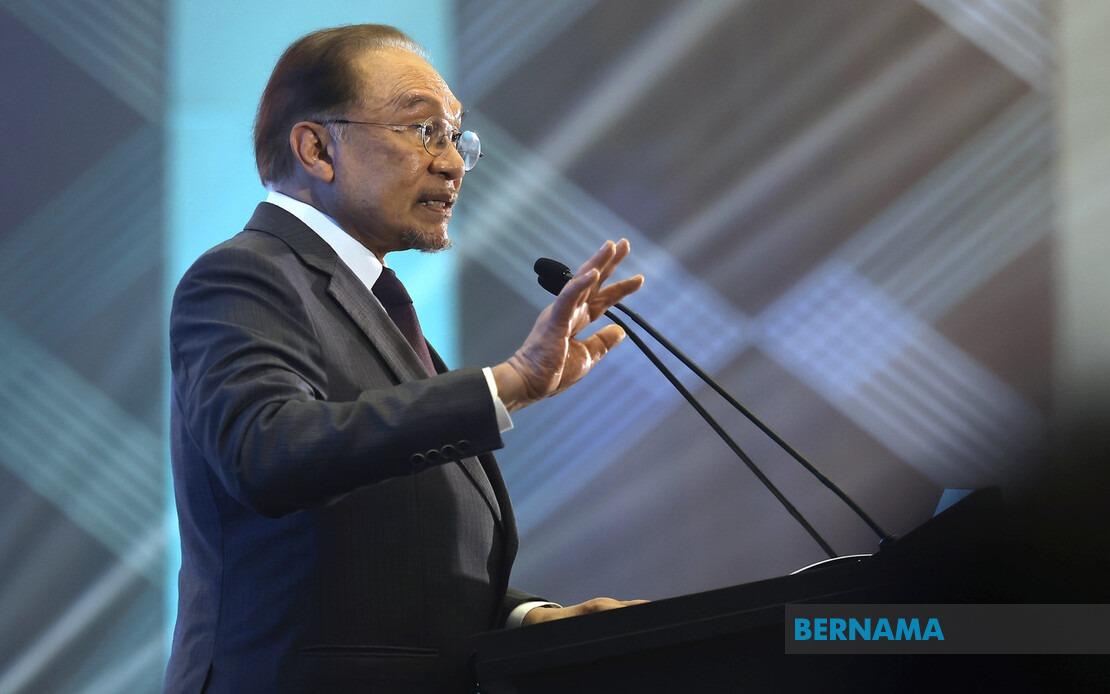 Malaysia Must Adopt Comprehensive Security Strategy, PM Anwar Says