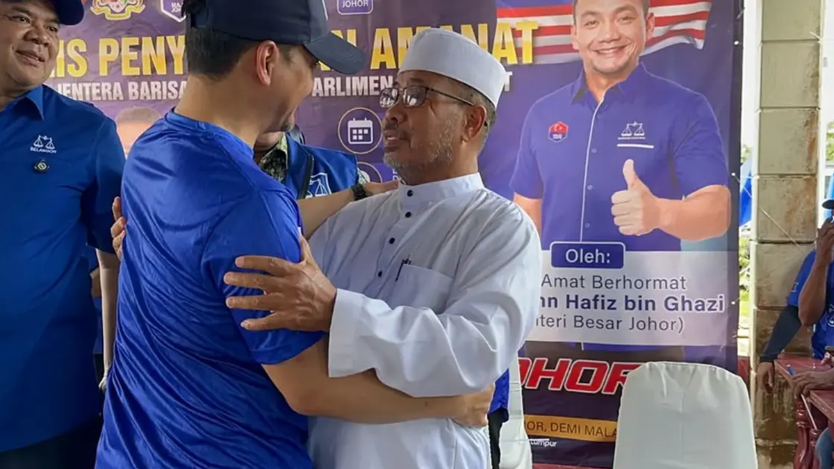 Onn Hafiz 'Touched' as PAS Leaders Show Support at BN Event in Batu Pahat