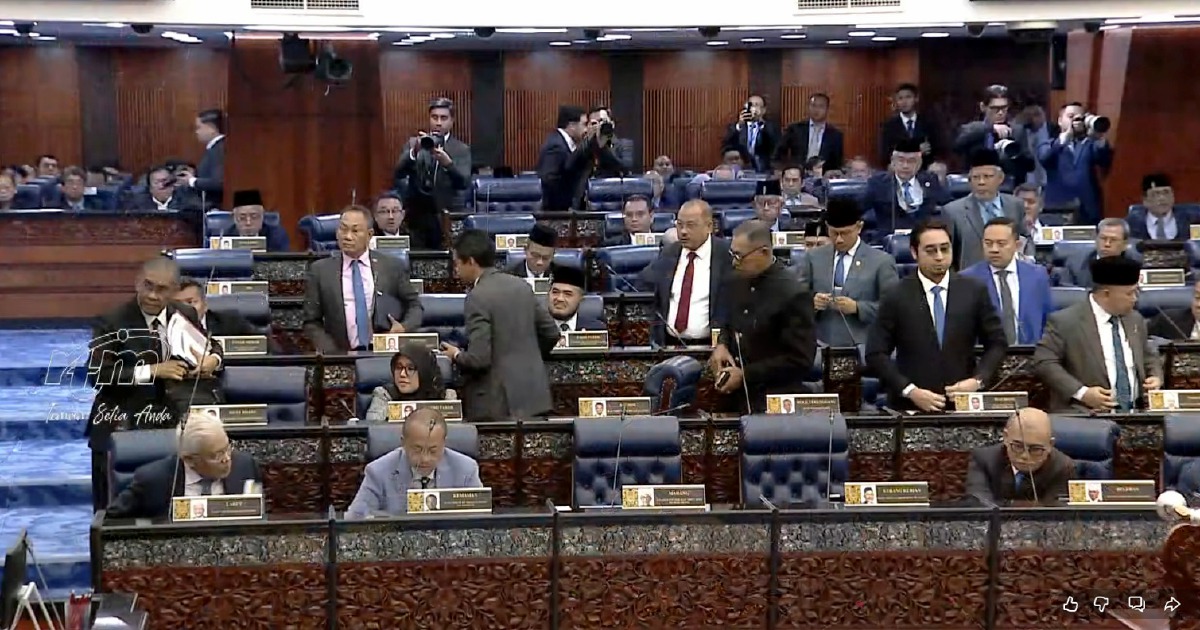 Opposition MPs Stage Dewan Rakyat Walkout Over Tabung Haji Inquiry Debate Timing