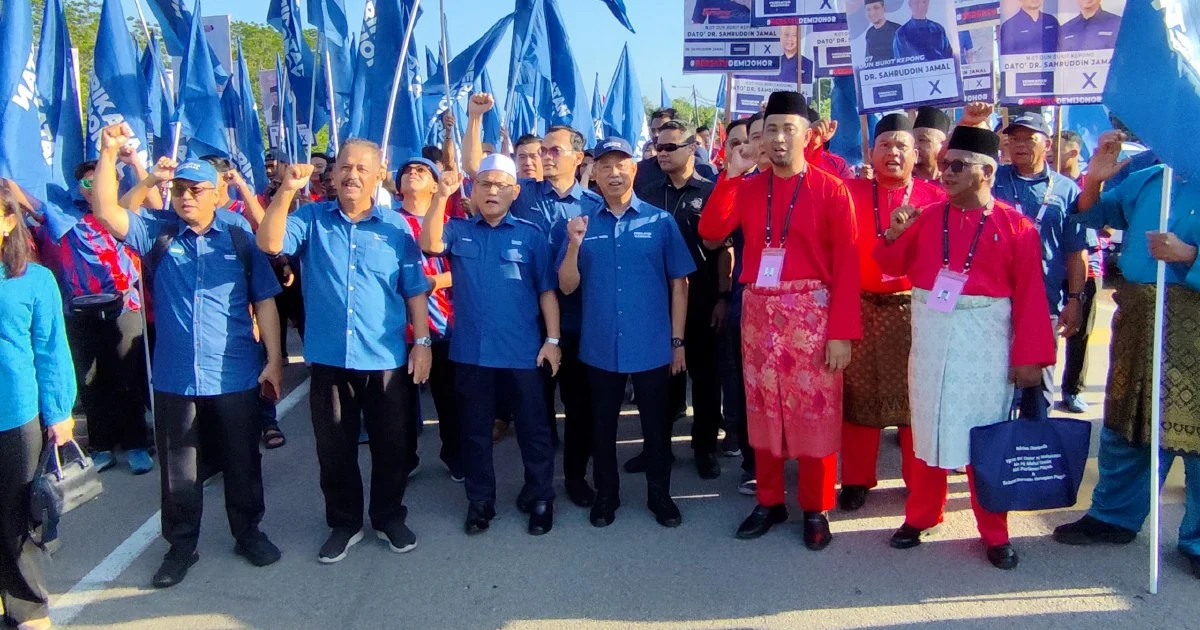 Muhyiddin joins Sahruddin's campaign in Bukit Kepong nomination bid