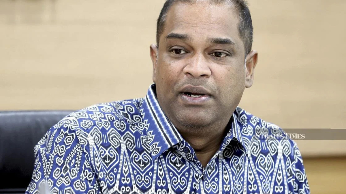 Royal Institution Should Stay Out of Election Politics, Warns Ramanan